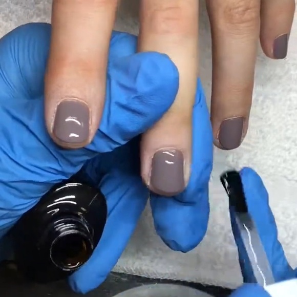 Caption Romance VS Reality Nail Polish - Picture 3 of 4